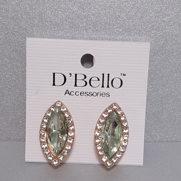 D’ Bello Accessories NWT Green Gem And CZ Gold Tone Pierced Earrings Push Backs - Picture 1 of 4